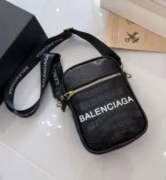 BALENCIAGA クロコダイル型押しショルダーバッグ