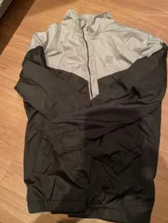 新品　gapキッズ グレーとブラックジャケット
