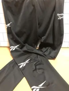 Reebok Classic ブラックタイツ