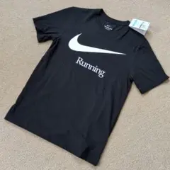 新品未使用タグ付　ナイキドライフィット　ハイブリッド　ショートスリーブ　Tシャツ