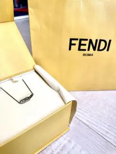 FENDIネックレス