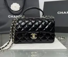 CHANEL ブラック ショルダーバッグ