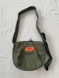 ほぼ未使用UNIVERSAL OVERALL ショルダーバッグ