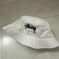 レア　キッズ　Stussy ホワイト バケットハット　ステューシー　白　帽子