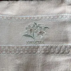桂由美刺繍付タオルケット