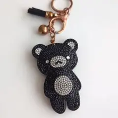 キラキラ　クマ型キーホルダー ブラックストーン装飾