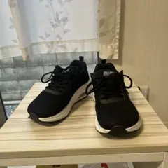 BNQ ブラック スニーカー