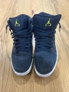 NIKE Air Jordan 1 Retro Mid