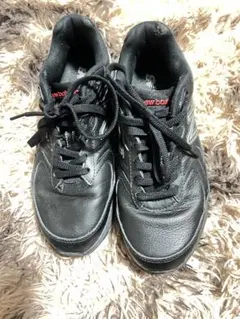 New Balance ML574 ブラックスニーカー