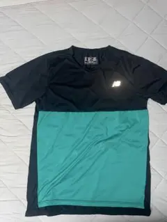New Balance ランニング Tシャツ M ブラック エメラルドグリーン