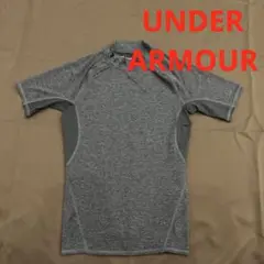 美品　UNDER ARMOUR インナー　アンダーシャツ　アンダーウェア　半袖