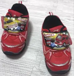 トミカ　スニーカー　17cm