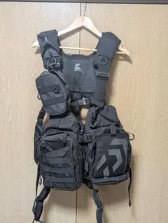 DAIWA - ΨΨDAIWA ダイワ フィッシングベスト　DF-6122  ブラック Amazon | ダイワ(DAIWA) 自動膨張/ライフジャケット DF-6122