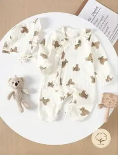 クマ柄ロンパース　ボンネット