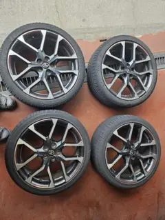 プリウスPHV GR sナビパッケージ純正18インチ ブラッククロームホイール トヨタ(純正) プリウスPHV GRスポーツホイール のパーツレビュー