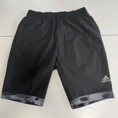 アディダス　トレーニングハーフパンツ　 Sサイズ