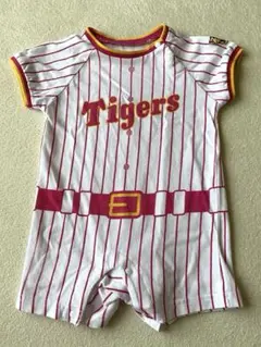 阪神タイガース　ロンパース　ユニフォーム　70 ピンク色　Tigers