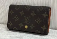 Item thumbnail for item c7fb3d5b-d3d9-4bfe-8924-a72025e81481