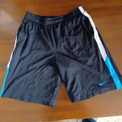 Nike DRI-FIT 黒ショートパンツ Lサイズ