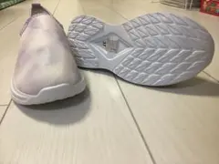 女の子のスニーカー