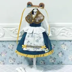 Item thumbnail for item 62fa76a9-1e35-4ed4-bdee-667ee41d75c9