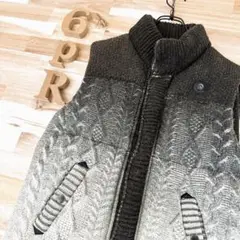 【ディーゼル】DIESEL グラデーション ダウン ベスト S カーキ×オリーブ