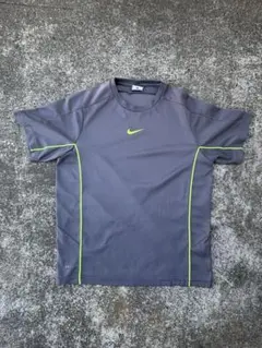 00s NIKE T-shirt 短丈 刺繍 センターロゴ グレー テック系