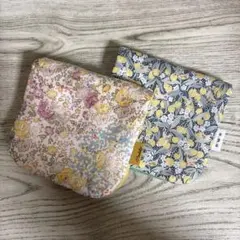SALE ハンドメイド　ガーゼハーフハンカチ　リバティ　２枚セット