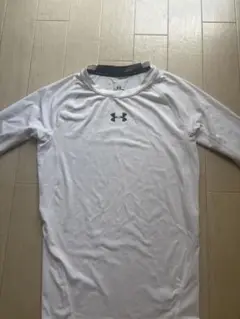 Under Armour ホワイト 長袖 Tシャツ Mサイズ