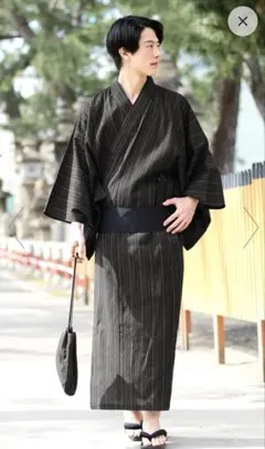 浴衣　新品　黒ストライプ着物セット　sサイズ身長160〜165センチ