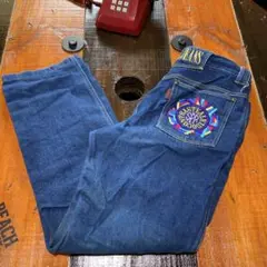 【superior】デニムパンツ 綿100% ジーンズ　マルチカラー刺繍