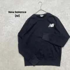 a2441＊New balance スウェット　黒【M】シンプル　ロゴ　長袖