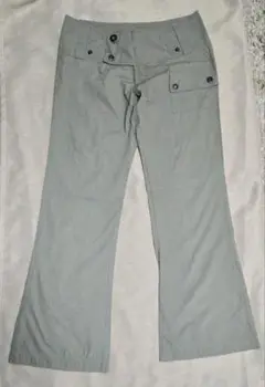 グレー フレアパンツ サイドポケット付き