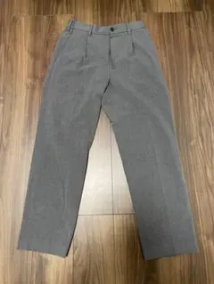 【24時間以内発送】UNIQLO タックワイドパンツ S グレー