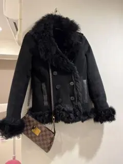 セオリーリュクス ムートン 美品