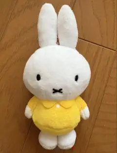 ミッフィー ぬいぐるみ ストラップ付き