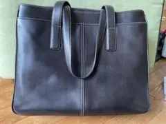 COACH 5209本革ステッチトートバッグ(ブラック)