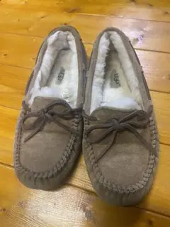 UGG モカシン ダコタ