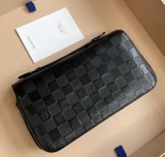 Item thumbnail for item 87a1eaf0-005b-42bd-8808-3904ce63d081