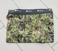 Item thumbnail for item 73e65fb8-5237-4af9-9cb0-209caab3b747