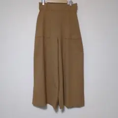 新品同様OPAQUE.CLIPシワになりにくいキャメルワイドパンツ