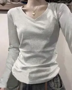 グレー Vネック 長袖 Tシャツ