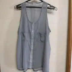 タンクトップ