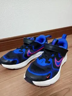 ナイキ　コズミックランナー　18.0cm