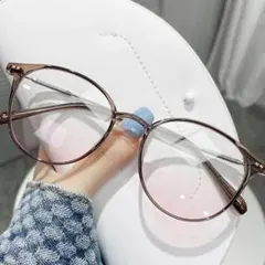 伊達メガネ　色付きレンズ　血色　ピンク　レッド　ノーメイク　すっぴん隠し