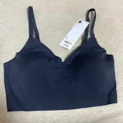 【新品】GU エアリーシームレスブラ　ノンワイヤー　ブラック Sサイズ