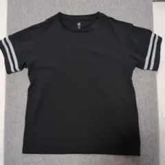 UNIQLO ブラック 半袖Tシャツ 150