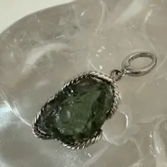 モルダバイト　ペンダントトップ　ブレスレットパーツ　silver925