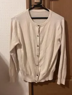 アイボリー ボタン付き カーディガン Lサイズ