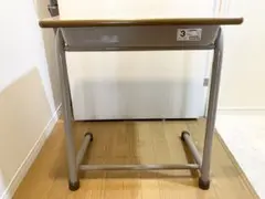 【引き取り限定】イトーキ　学校机　3号(152〜165cm)